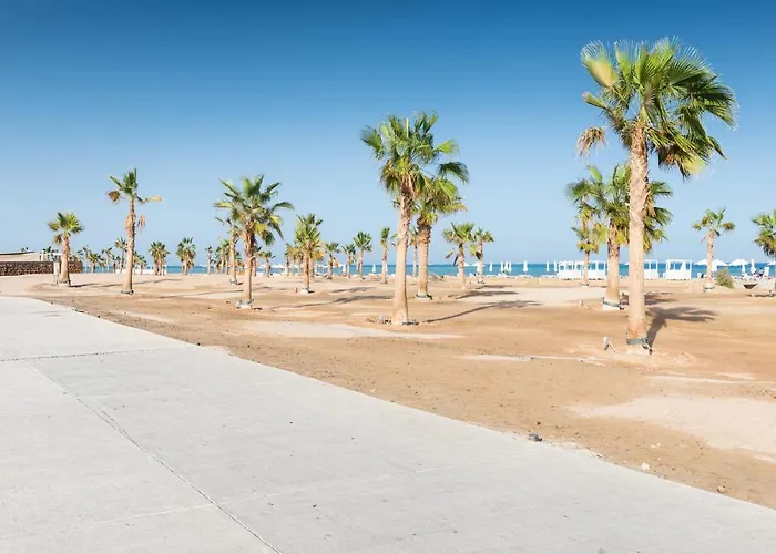 Appartement Dazzling 2 Bdr W Rooftop Mangroovy Free Pool & Access Hurghada