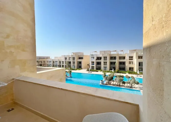 Dazzling 2 Bdr W Rooftop Mangroovy Free Pool & Access Appartement Hurghada
