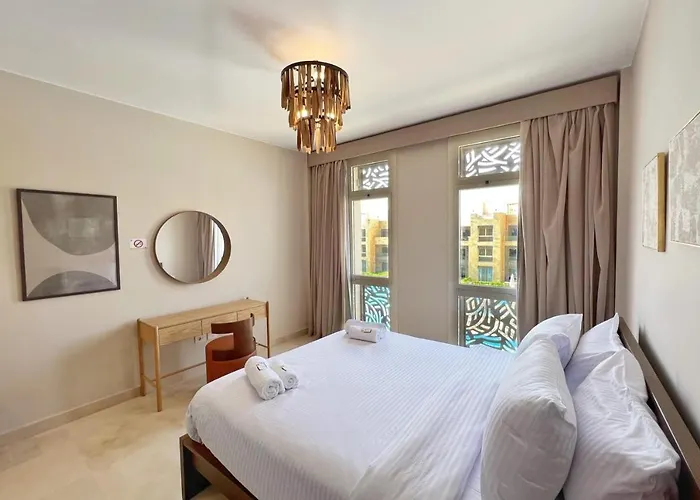 Dazzling 2 Bdr W Rooftop Mangroovy Free Pool & Access Appartement *